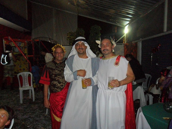 Julio Cesar, Sheik Azul e Romano