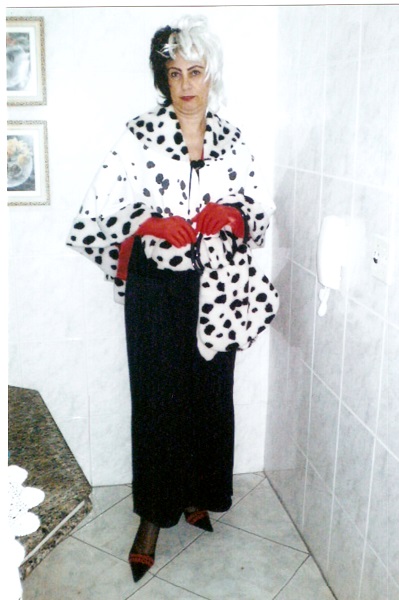 Cruela Longa Pelerine