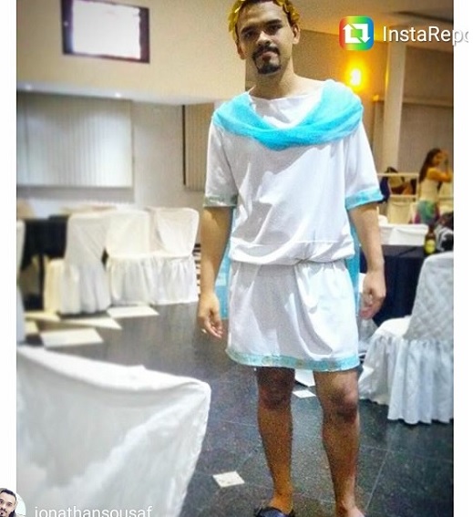 Grego branco e azul