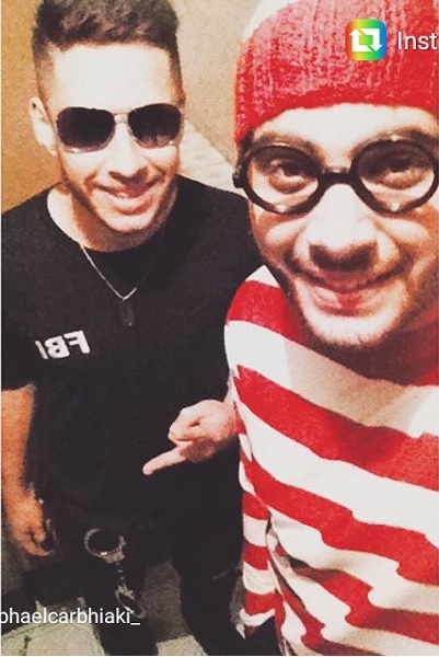 Wally e Policial FBI