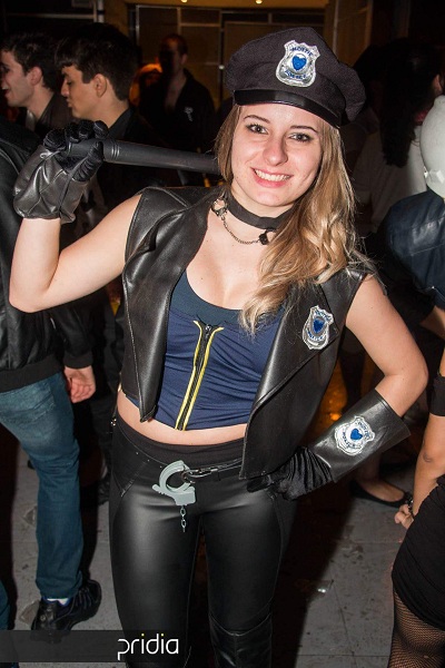 Policial shorts colete couro
