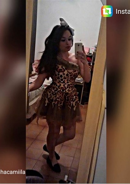 Mulher das Cavernas Pelcia
